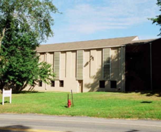 Yorktown Jewish Center translucent panel systems